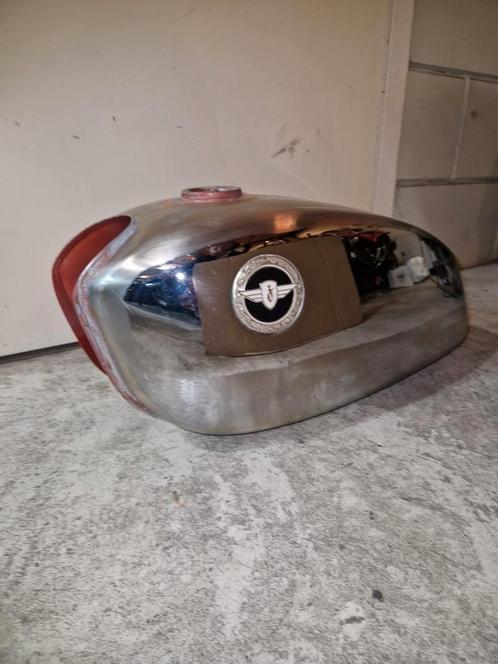 Originele gladde tank Zündapp 529, 530,keurige staat, Fietsen en Brommers, Brommeronderdelen | Zundapp, Zo goed als nieuw, Tank