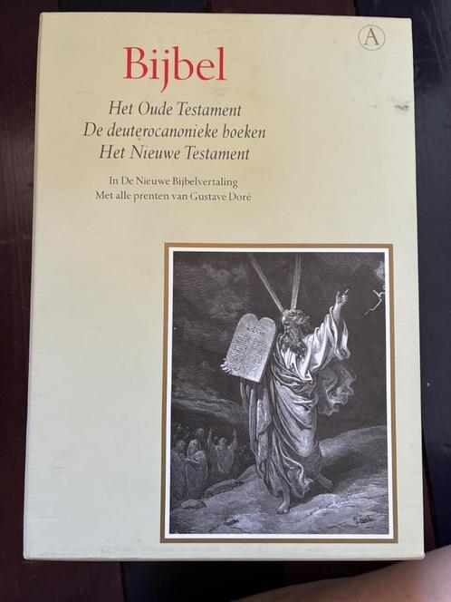Unieke uitgaven van de bijbel met illustraties Gustave Doré, Boeken, Godsdienst en Theologie, Zo goed als nieuw, Ophalen of Verzenden