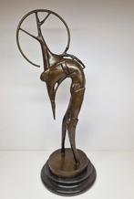 Modern abstract bronzen sculptuur Sagittarius, U. Boccioni., Antiek en Kunst, Ophalen of Verzenden