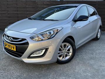 Hyundai i30 1.6 GDI Go! Plus / Vol optie's / NL-auto beschikbaar voor biedingen