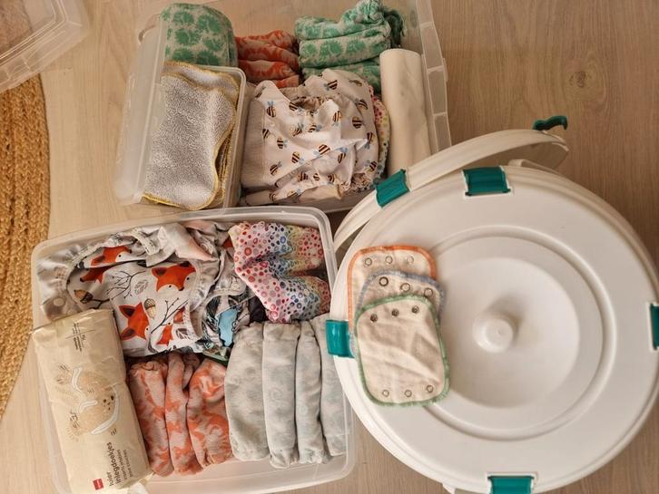 Volledig pakket tot zindelijkheid wasbare luiers Totsbots, Kinderen en Baby's, Babykleding | Baby-kledingpakketten, Gebruikt, Ophalen of Verzenden