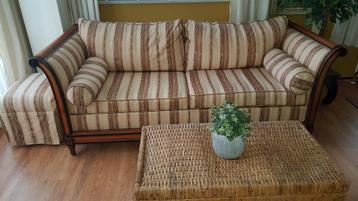 Kwaliteitszitbank - ZGAN- + hocker - nieuwprijs € 4.500,-  beschikbaar voor biedingen