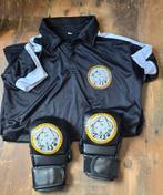 Kung fu tshirt en handschoenen, Sport en Fitness, Vechtsporten en Zelfverdediging, Maat XS of kleiner, Ophalen of Verzenden, Zo goed als nieuw