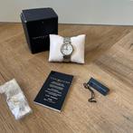Heel goed zilver Tommy Hilfiger dames horloge Swarovski 32mm, Met strass, Overige merken, Ophalen of Verzenden, Staal