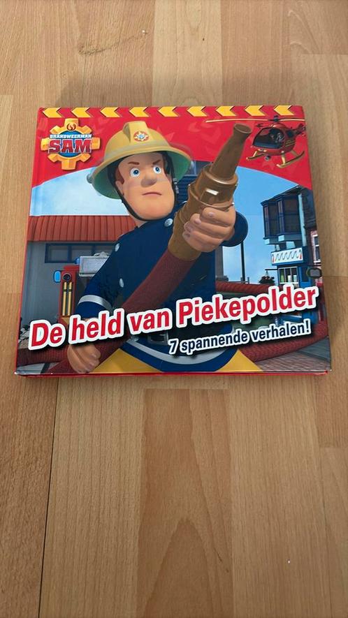 De held van Piekepolder Brandweerman Sam, Boeken, Kinderboeken | Jeugd | onder 10 jaar, Zo goed als nieuw, Ophalen of Verzenden