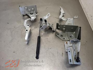 Motorkap Scharnier van een Opel Vivaro beschikbaar voor biedingen