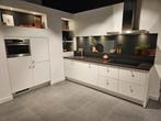 BDR009 – Impuls 7830 CK Wit showroom keuken, Ophalen, Wit, Hoekkeuken, Nieuw