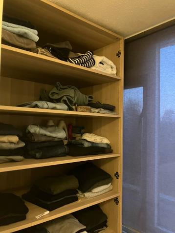 Ikea PAX kledingkast houtkleur met twee lades - afbeelding 1