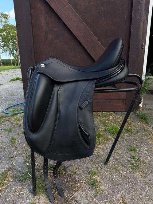 Erreplus Connect Mono dressuurzadel 17 inch zgan, Dieren en Toebehoren, Paarden en Pony's | Zadels, Zo goed als nieuw, Dressuur