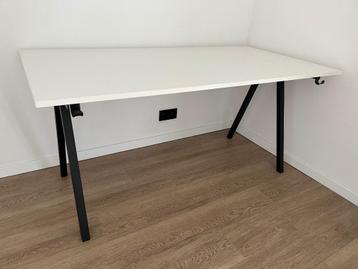 ‘Trotten’ bureau Ikea beschikbaar voor biedingen