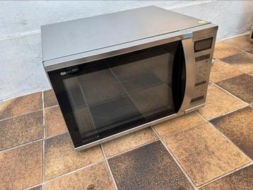 40L RVS MagnetronOven: Sharp, tot 250 Graden! HeteLuchtOven beschikbaar voor biedingen