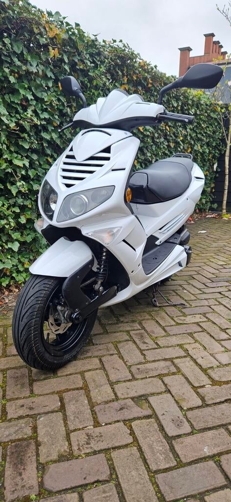 Speedfight 2, Volledig nieuw opgebouwd., Fietsen en Brommers, Scooters | Peugeot, Ophalen of Verzenden