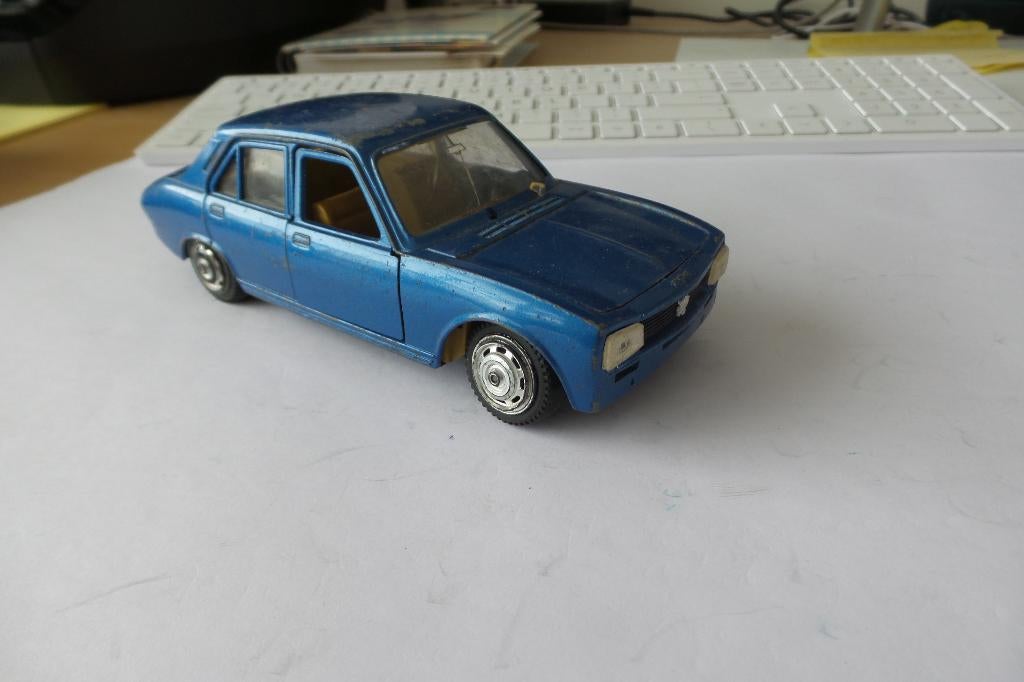 polistil 1/26 peugeot 504 gl, Ophalen of Verzenden, Gebruikt, Auto, Overige merken