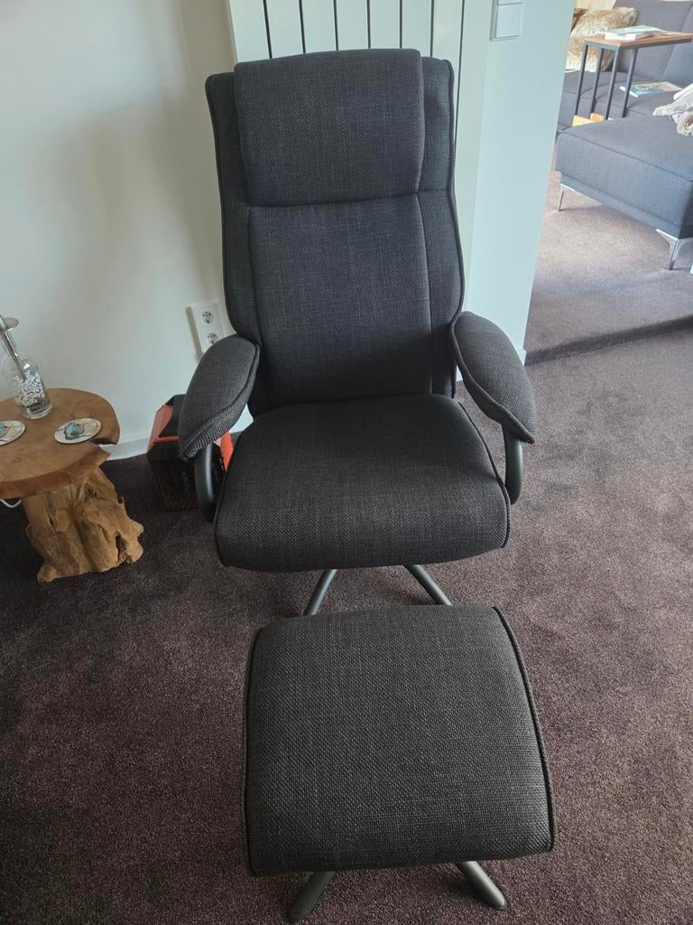 Relax stoel antraciet nieuw met hocker - voetbankje, Ophalen, Nieuw, Stof, 50 tot 75 cm