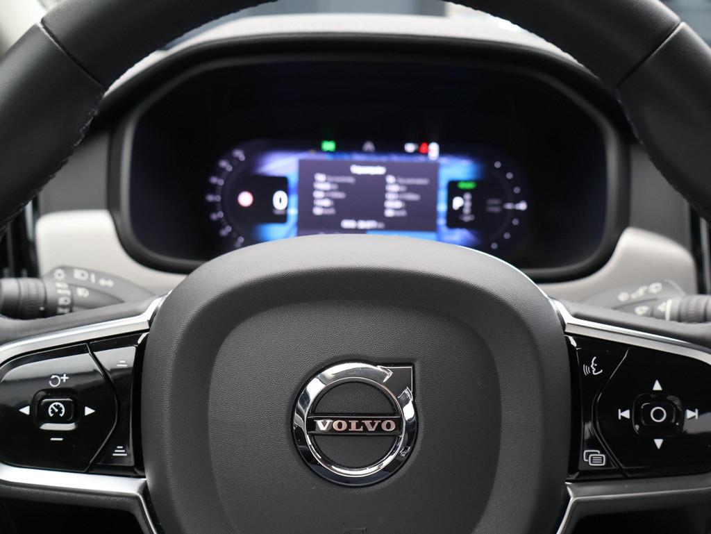 Volvo V90 T6 Recharge 350PK AWD Plus Dark / 360gr Camera / E, Auto's, Volvo, 4 cilinders, Zwart, 129 €/maand, Adaptive Cruise Control