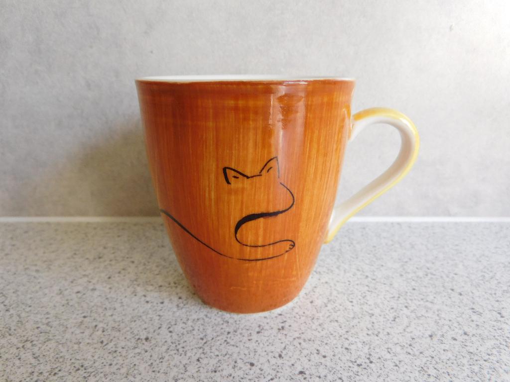 Senseo mok Kat Vic's Handpainted, Huis en Inrichting, Keuken | Servies, Ophalen of Verzenden, Zo goed als nieuw, Overige stijlen