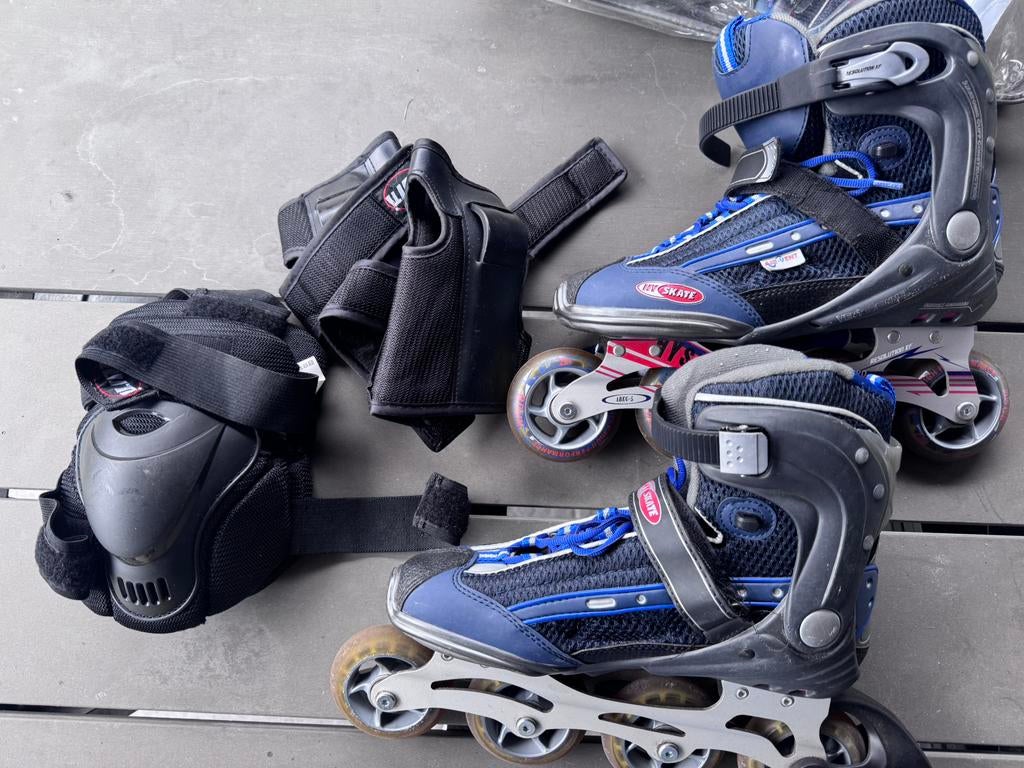 Skeelers met bescherming, Sport en Fitness, Skeelers, Ophalen of Verzenden, Zo goed als nieuw