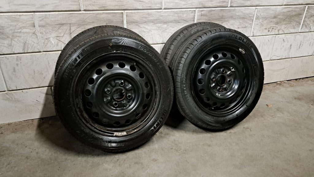 Zomerbanden Aygo Citroen C1 Peugeot 107 Cuore 155/65/14, 14 inch, Gebruikt, 155 mm, Banden en Velgen