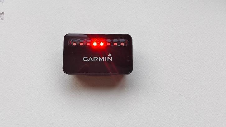 GARMIN Varia RTL500, Fietsen en Brommers, Fietsaccessoires | Fietsverlichting, Achterlicht, Gebruikt, Accu, Waterbestendig, Ophalen of Verzenden