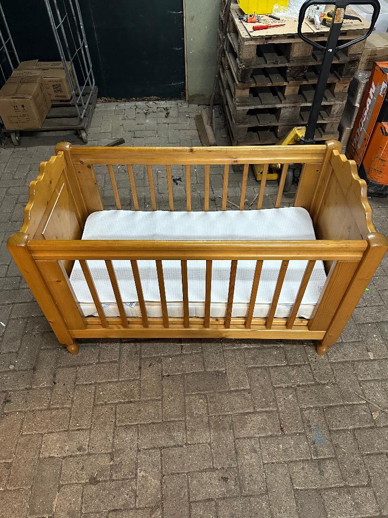 houten kinderbedje, Kinderen en Baby's, Gebruikt, Minder dan 140 cm, Minder dan 70 cm, Ophalen