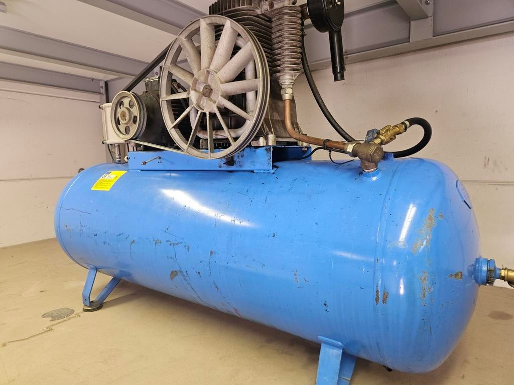 Compressor LT 500 HP 10, Doe-het-zelf en Verbouw, Compressors, 100 liter of meer, Ophalen