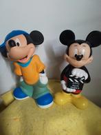 2082/83)  Mickey mouse  met pet en Mzgzm studio's, Ophalen of Verzenden, Mickey Mouse, Zo goed als nieuw, Beeldje of Figuurtje