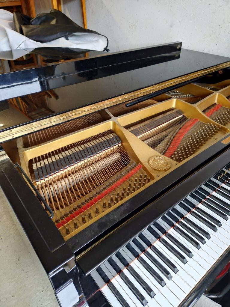Yamaha c3 vleugelpiano hoogglans zwart technisch nieuw staat, Muziek en Instrumenten, Ophalen, Zwart, Zo goed als nieuw, Hoogglans