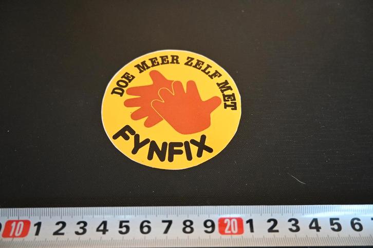 sticker Doe meer zelf met FYNFIX, Hobby en Vrije tijd, Stickers en Plaatjes, Zo goed als nieuw, Sticker, Ophalen