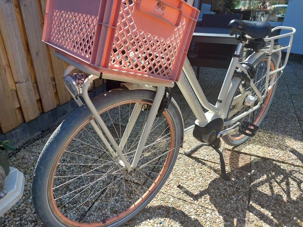Gazelle Miss Grace elektrische fiets met Bosch motor, Fietsen en Brommers, Elektrische fietsen, Ophalen, Gebruikt, 47 tot 51 cm