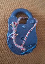 Antieke hangslot gemerkt, Ophalen of Verzenden