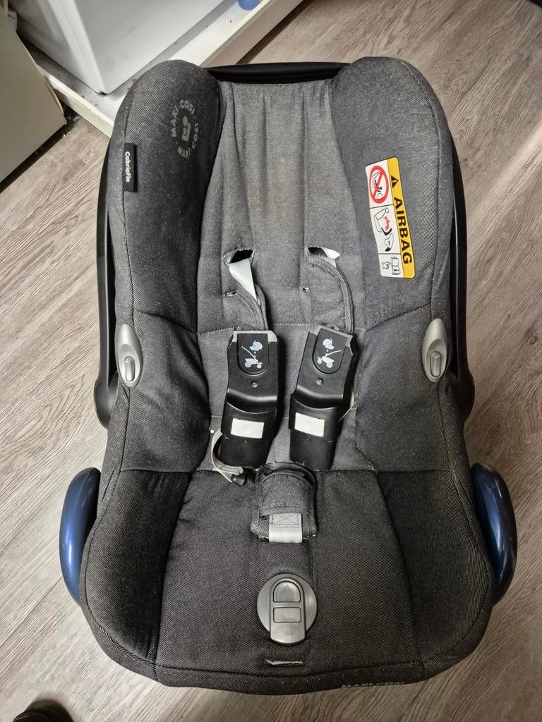 Maxi-Cosi autostoel met Isofix en Joolz adapters, Ophalen, Gebruikt, Isofix, 0 t/m 13 kg