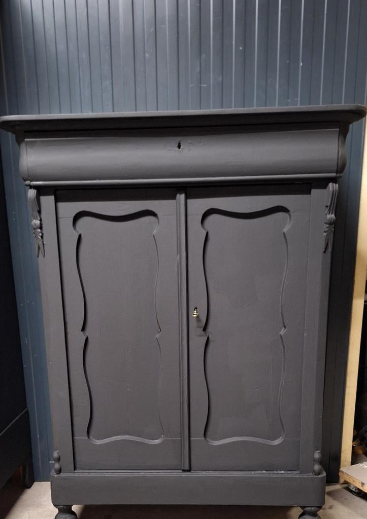 Meidenkast 128 hoog!, Antiek en Kunst, Antiek | Meubels | Kasten, Ophalen