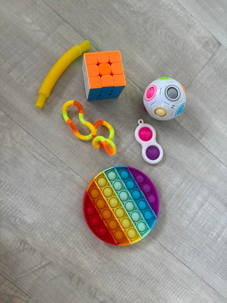 Fidget toy set!, Ophalen of Verzenden, Zo goed als nieuw