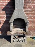Stenen BBQ met schoorsteen en houtopslag, Ophalen, Gebruikt