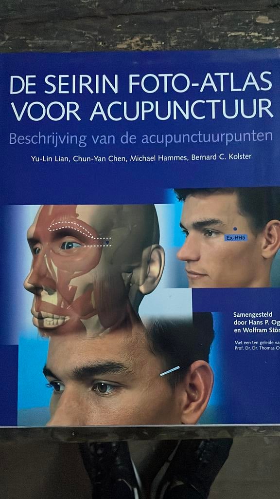 De Serin foto -atlas voor accunpuntuur, Ophalen of Verzenden, Gelezen, Natuurwetenschap