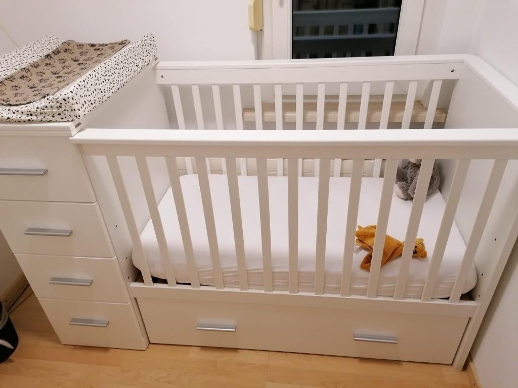 Babybed, Ophalen, Zo goed als nieuw, Ledikant