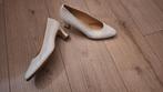 Witte leren trouwschoenen maat 38, hak 5 cm, Kleding | Dames, Schoenen, Ophalen of Verzenden, Zo goed als nieuw, Wit, Schoenen met lage hakken