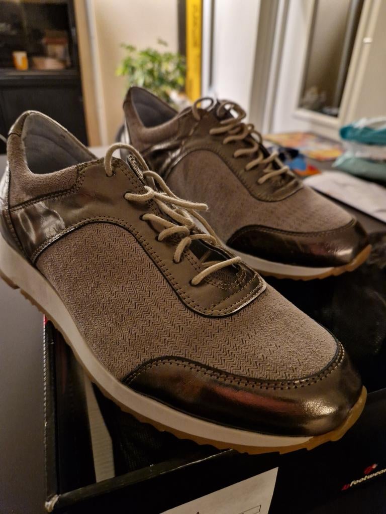 Nieuwe JJ Footwear sneakers - Nooit gedragen!, Kleding | Dames, Schoenen, JJ Footwear, Ophalen of Verzenden, Nieuw, Sneakers of Gympen