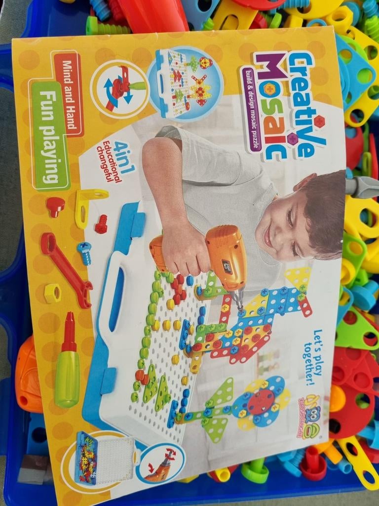 Insteek mozaïek met schroefmachine, Ophalen