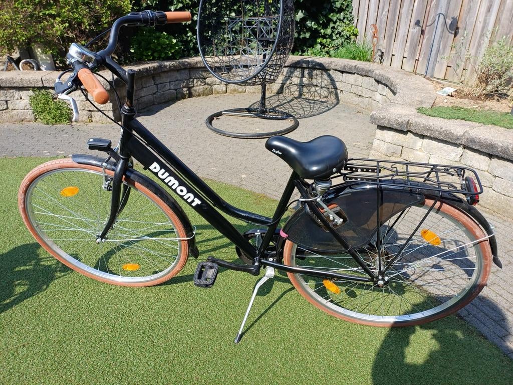 Dumont Zwarte Damesfiets 28 inch - Gebruikt, Fietsen en Brommers, Fietsen | Dames | Damesfietsen, Gebruikt, Velgrem, Versnellingen