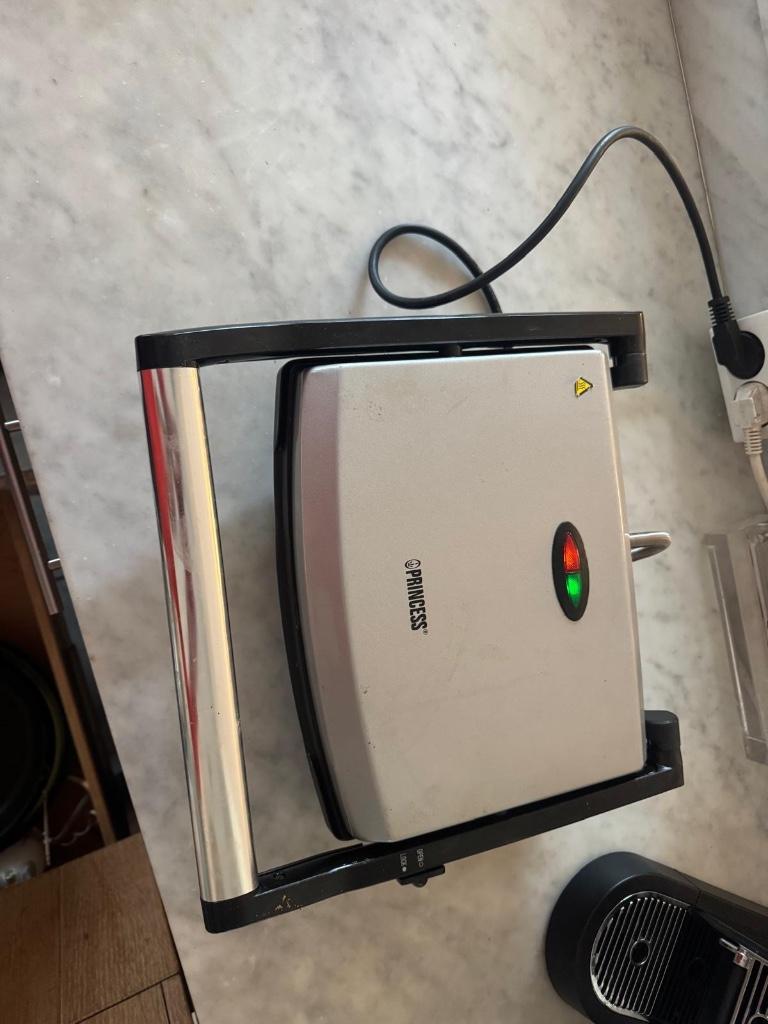 Princess tosti-ijzer, Ophalen, Gebruikt