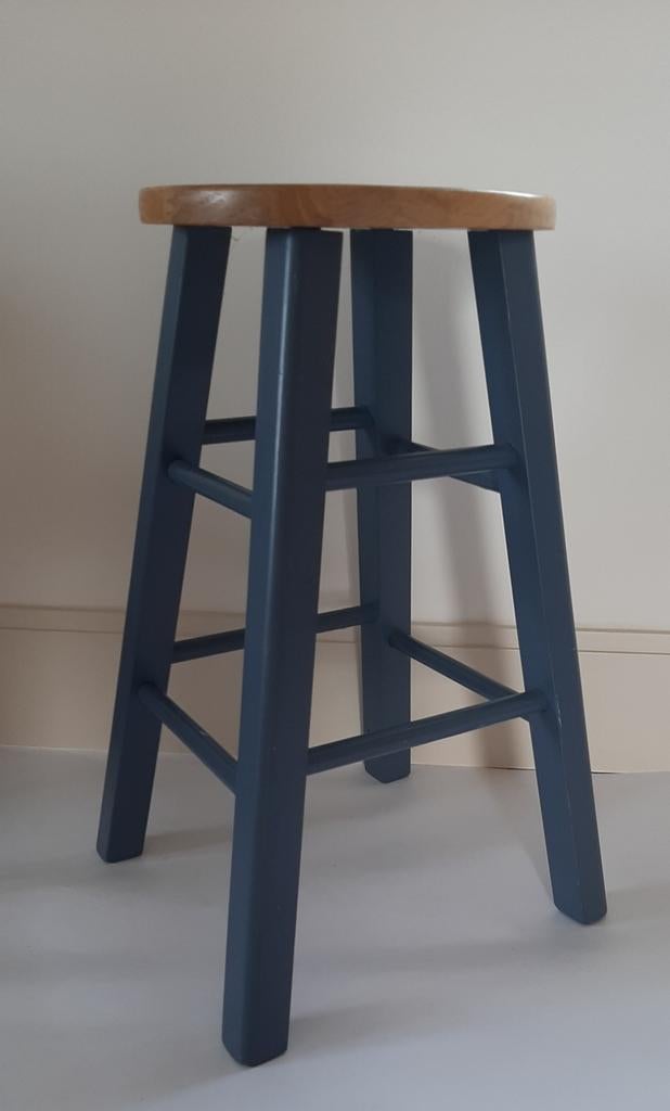 Prachtige stevige kruk/plantentafeltje/barkruk, Huis en Inrichting, 1 kruk, Ophalen of Verzenden, Zo goed als nieuw, 60 tot 90 cm