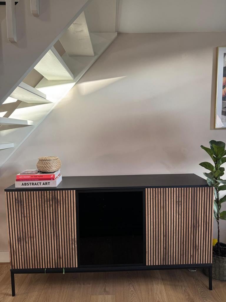 Dressoir met lattenfront en glazen vitrine, Ophalen, Modern, Scandinavisch, 150 tot 200 cm, Zo goed als nieuw
