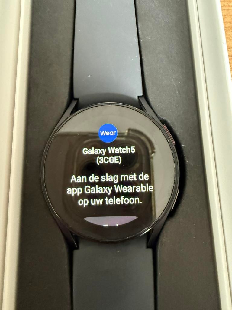 Samsung smart watch5, Ophalen, Zwart, Zo goed als nieuw, Waterdicht