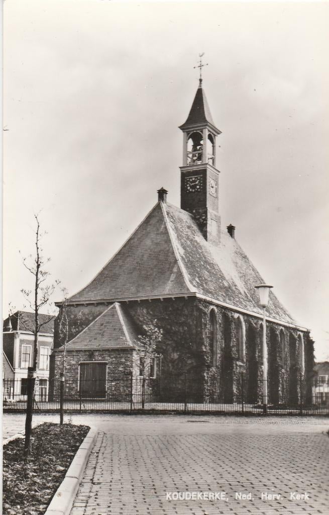 koudekerke- n.h. kerk, Verzamelen, Ansichtkaarten | Nederland, Ophalen of Verzenden, Friesland