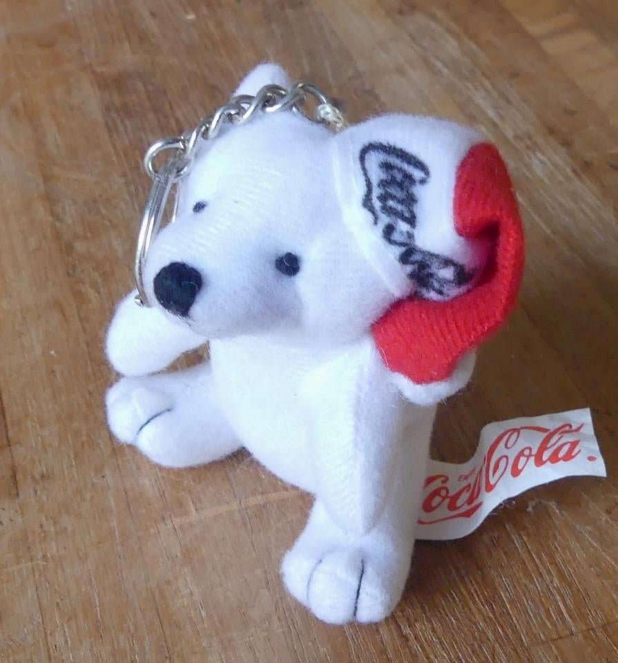 Coca Cola sleutelhanger ijsbeer pluche beertje, Verzamelen, Sleutelhangers, Ophalen of Verzenden, Zo goed als nieuw, Knuffel of Figuurtje
