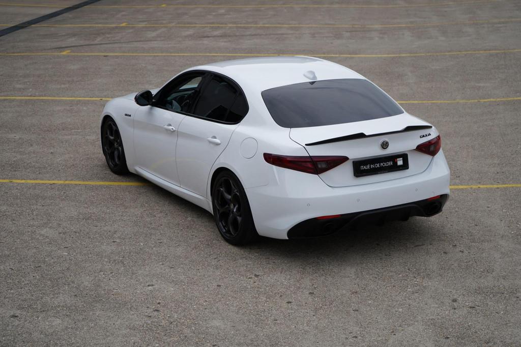 Alfa Romeo Giulia 2.2 Super Sportiva 'Pack Quadrifoglio', Auto's, 1349 kg, Achterwielaandrijving, Gebruikt, 4 cilinders