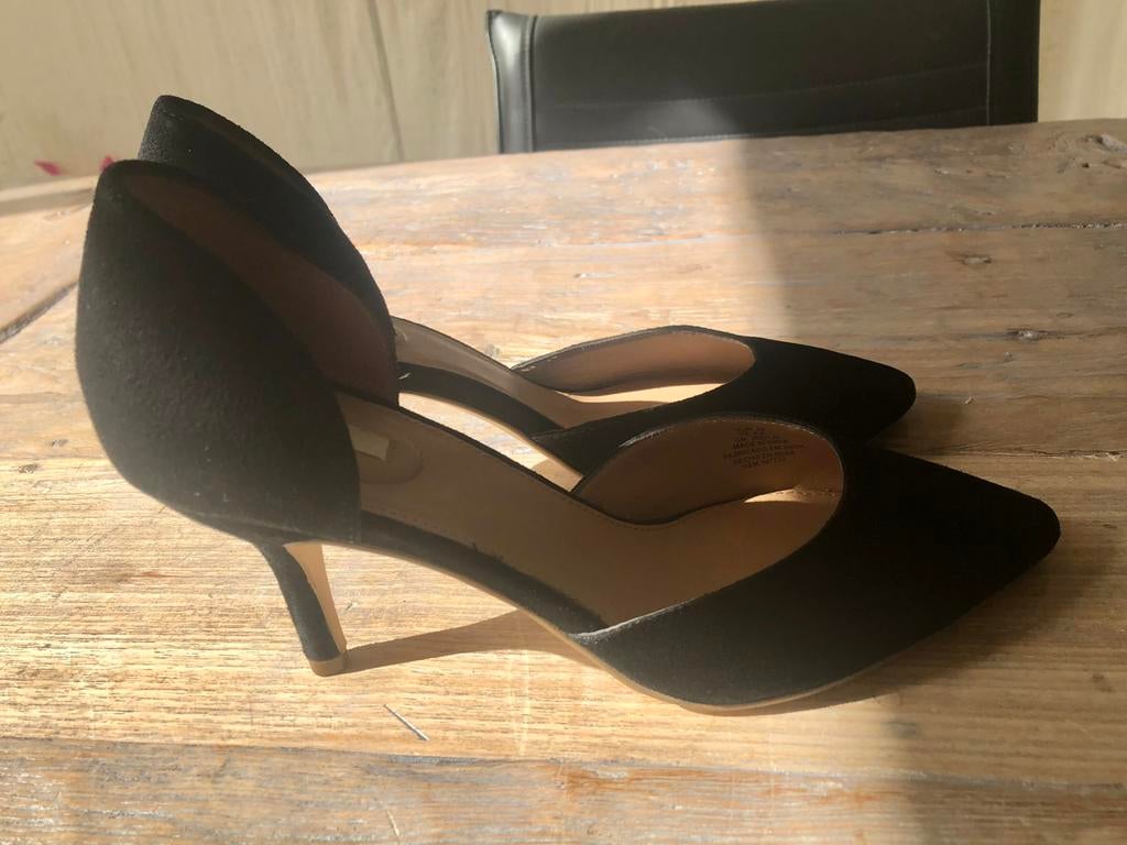 H&M suède pumps maat 40, Zwart, Ophalen of Verzenden, Zo goed als nieuw, Pumps