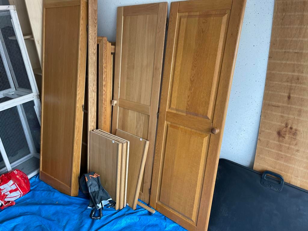 Complete houten kledingkast, Huis en Inrichting, Gebruikt, 100 tot 150 cm, 200 cm of meer, Ophalen of Verzenden