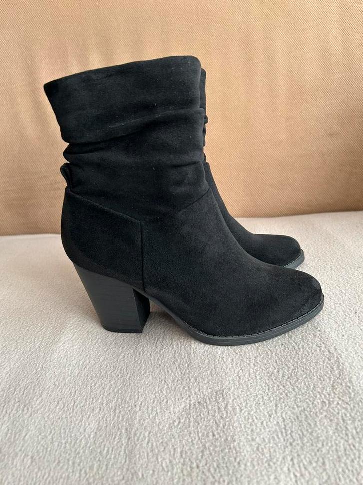 Enkellaarzen zwart mt 36, Kleding | Dames, Schoenen, Nieuw, Lage of Enkellaarzen, Zwart, Ophalen of Verzenden